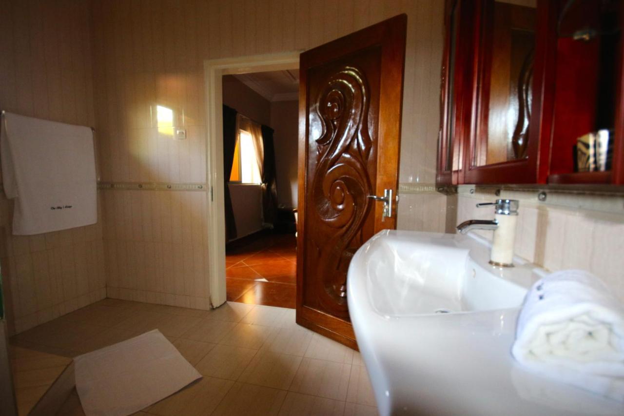 The Big 5 Hotel, Lodge & Camp Lubumbashi Dış mekan fotoğraf