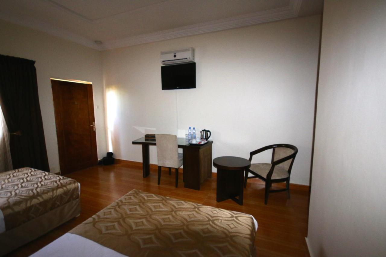 The Big 5 Hotel, Lodge & Camp Lubumbashi Dış mekan fotoğraf